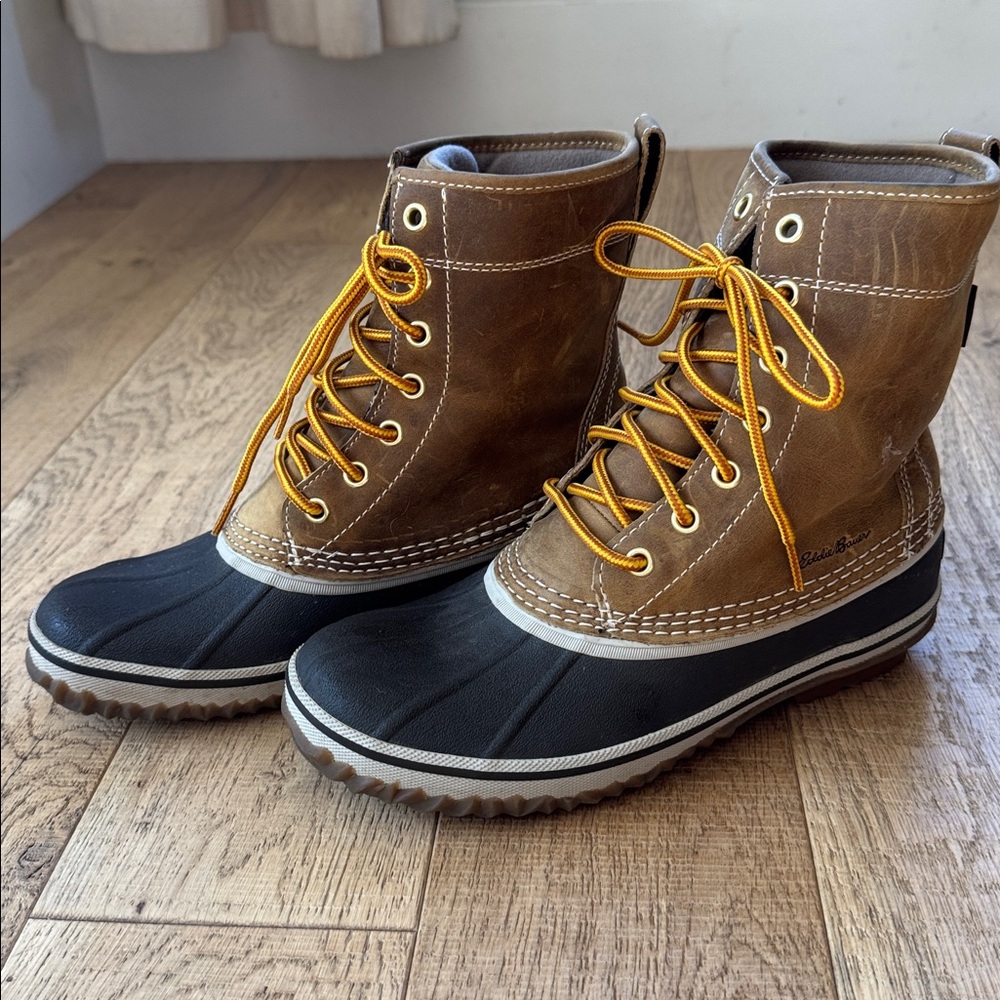 Eddie Bauer Brown and Black Ankle Boots